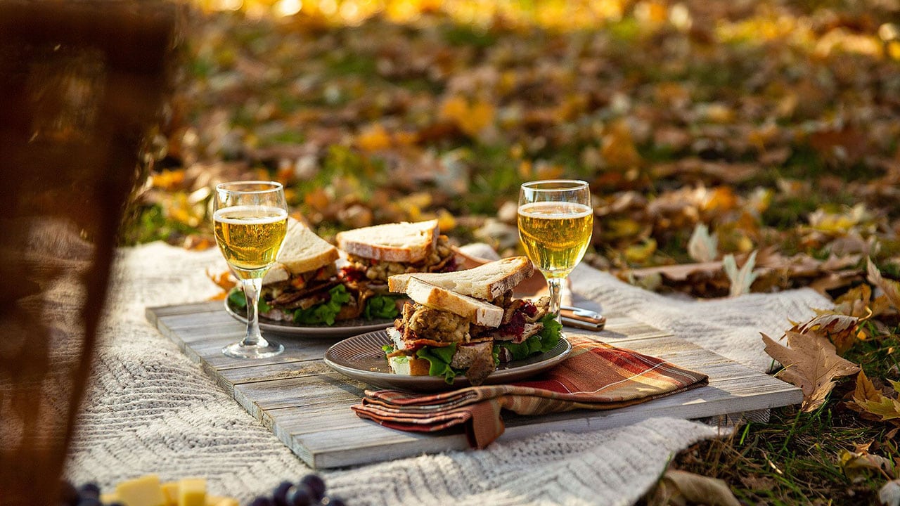 Thanksgiving outdoors in new england
