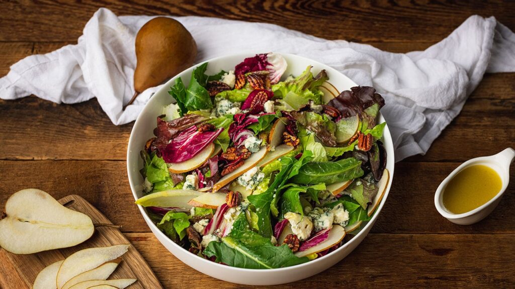 pear salad with blue cheese